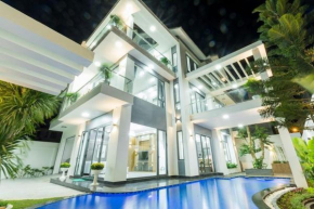 Villa 50M To Beach - Room Karaoke Free